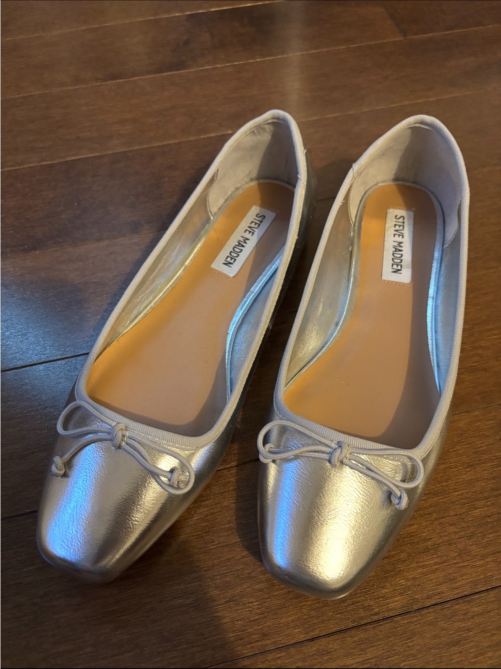 Steve Madden Metallic Silver Square-Toe Ballet Flats with Bow